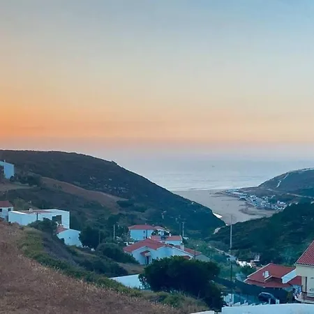 Lizandro Beach & Sunset